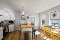Bright, Airy Apartment in a Central Location