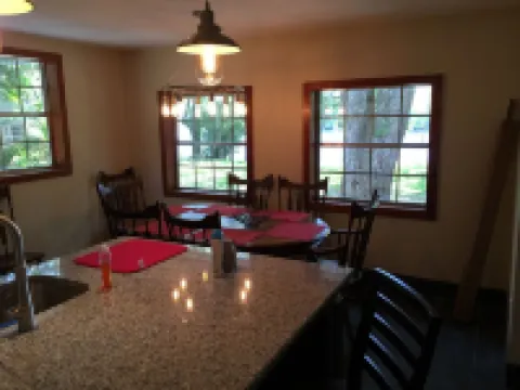 Suwannee River Retreat Hotels in Dixie County
