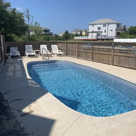 Water Music OBX: Ocean views, easy beach access, private pool. Pet friendly.