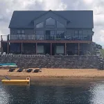 Beach house near Castle Rock Lake.
