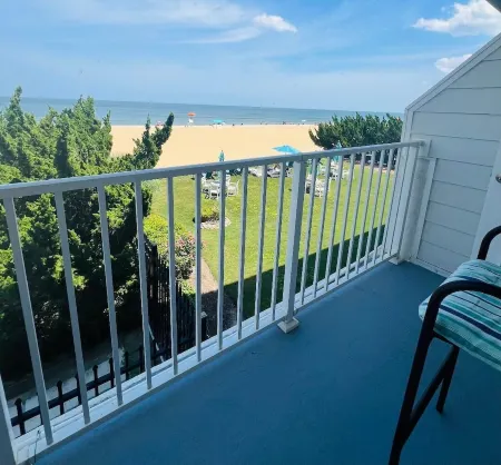 VB Oceanfront Condo at Boardwalk. See Dolphins from Balcony. Steps to Beach+Pool