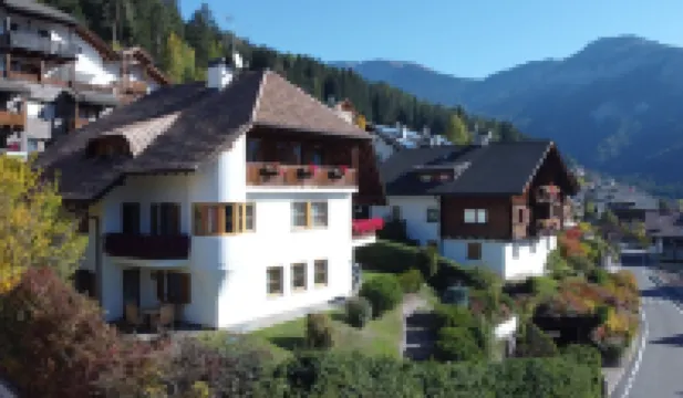 Comfortable attic room with panoramic view & balcony - free Wi-Fi