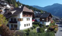 Beautiful attic apartment - Free WIFI Hotels in Ortisei