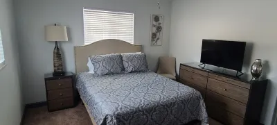 Towne and Out of Westfield - 5 min from Grand Park - 20 Min from Downtown Indy! Hotels near CrossRoads Church At Westfield