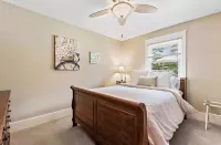 Book Your 2026 Summer Vacation Week Now!  Saturday-Saturday Lakeside Rental.