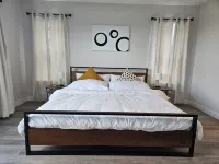 Fam-tastic Roomy Getaway Near Prospect Meadows Hotels in Marion