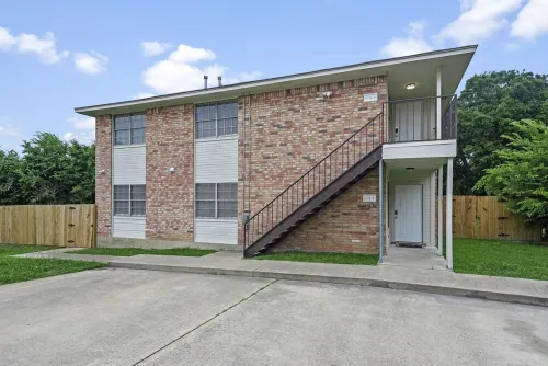 King beds, two living rooms and plenty of parking