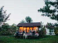 Camp Lillian Gorgeous New Cabin with Mountain Views Hotels in Johnsburg