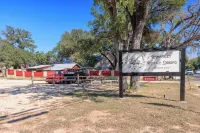 Charming Historic 2-bedroom house in Downtown Wimberley