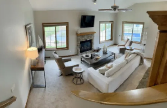 3 bed/3.5 bath Fish Creek condo that sleeps 10; walking distance to beach/parks
