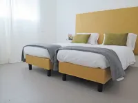 APARTMENT WITH INDEPENDENT BALCONY/TERRACE Hotel a Nago-torbole