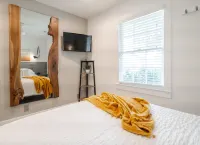 Work? Play? Wedding?  5 ✪ Stay in Historic District