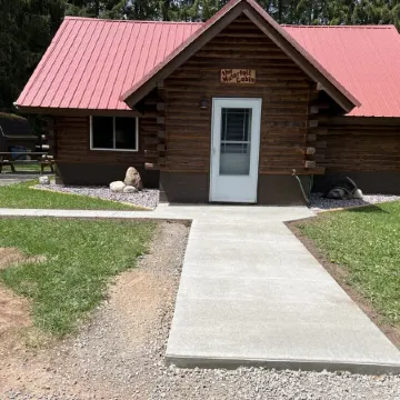 Waterfall Cabin - Pictured Rocks Lodging