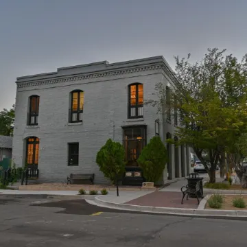 Historic Downtown Loft Apartment