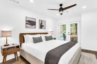 Private Luxury Spacious Atlanta Home - Balkoner