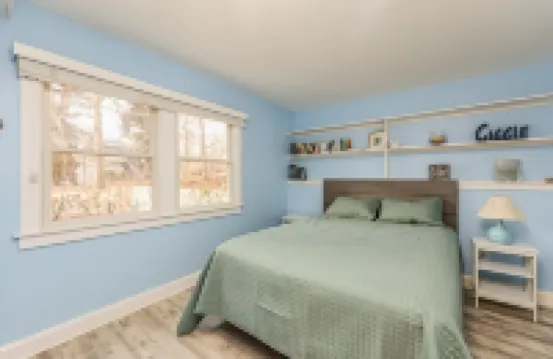 Quaint Beach House with AC, Pool, Hot tub area, Fire Pit, and Ocean Views