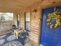 Hackberry House Downtown Bandera, TX Hotels in Bandera