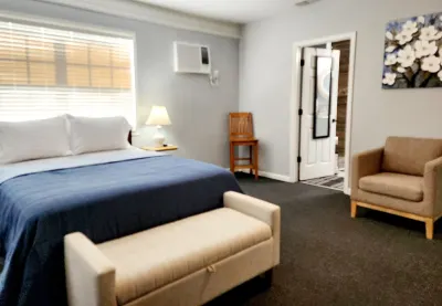 Blue Door House " Grande Studio" 레이크랜드 린더 국제공항 주변 호텔