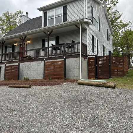 Secluded Mountain House on 12 acres w/ Pond! 20 min to downtown Chattanooga!