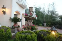 Entire 2nd Flr-Santa Monica Luxury Roman Villa Suite