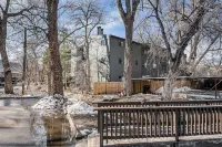Perfect Spot! Walk to Pearl Street, CU, Google & hiking!
