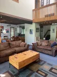 Roomy ski condo next to Mt. Snow, on the mover bus, with hot tub and sauna!