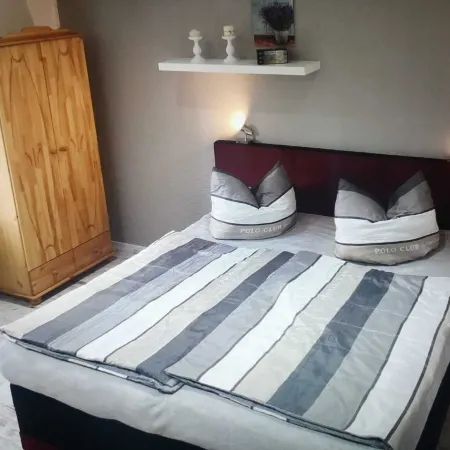 Beautiful vacation apartment Отели в г. Нойштрелиц