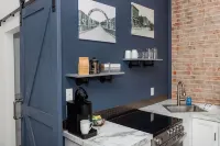 Downtown Studio great for a weekend getaway or longer work stay!