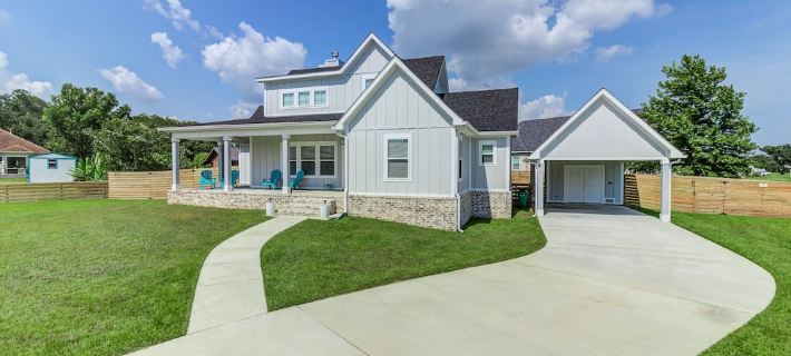 Bright beach house steps from the sand & memories Hotels in Long Beach