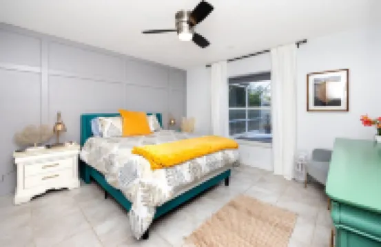 Endless summer in beautiful house with heated pool