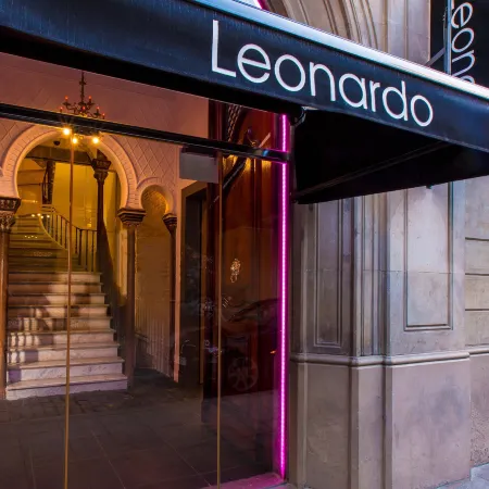 Leonardo Hotel Barcelona Las Ramblas Отели рядом с достопримечательностью «Парковка MACBA»