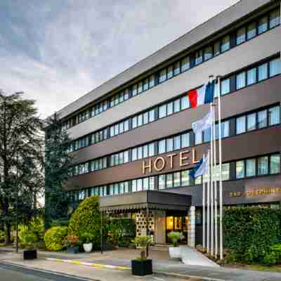 Mercure Versailles Paris Ouest Hotel Exterior