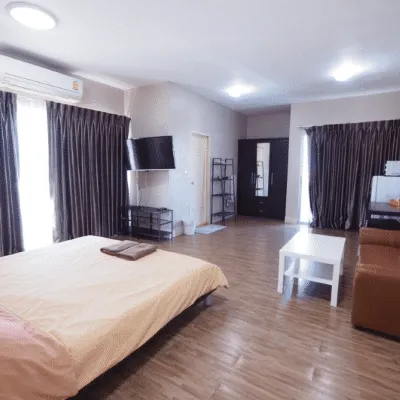 S. Somboon Place Hotels near Wat Sothon Wararam Worawihan