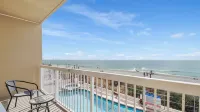 Sunsets on the Gulf!  5 Star Host. Available Dates 9/2-9/7 and 9/15 - 9/30