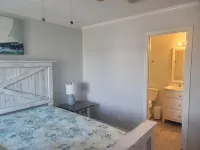 Fully Renovated on Sunnyside Beach - Golf Cart Included - Pool - 3 Bedroom