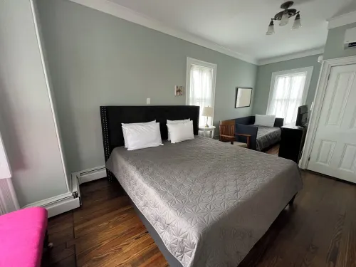 Best Location!! Jackson St, 9 Bedrooms 8 Baths.  Pool, 300ft Beach