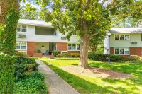 Comfortable and Quiet Condo near the Village and NC State