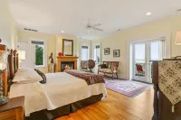 Relax And Reconnect With Expansive Views Of The Historic James River Hotels in 