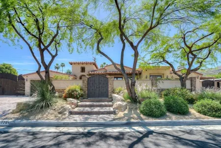 Wonderful Palm Desert Location next to El Paseo Shopping and Dining District