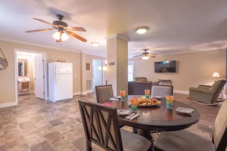 Walk your dog to Mars Hill University and Town Center from the Cascade Cottage