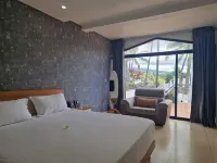Itsandra Beach Hotel & Resort Hotels near Pali de port