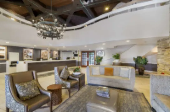 Best Western Plus Carpinteria Inn