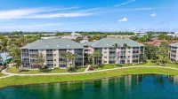 Spacious two story 2-bedroom condo in gorgeous Jupiter
