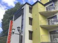 Hotel Dogo Yunomachi Các khách sạn gần Quảng trường Botchan