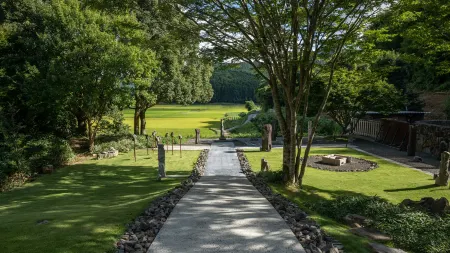 Atelier O-Huis Отели рядом со станцией JR Haruka station