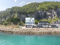 Namhae Red Wave Pension