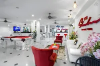The Shades Hotel 50 Meter Beach Front