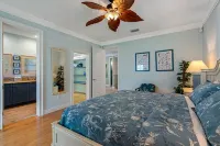 Big Luxury 6 bdrm, Pool, Spa, Bikes, Kayak, Reviews, Beach!