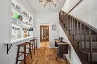 1800s Farmhouse—King Bed~Big Kitchen~Games & DVDs