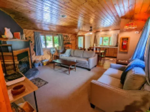 Your Sunny Bungalow Awaits!